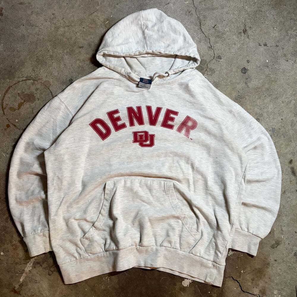 University of Denver Pioneers Hoodie Medium White College Gildan Pullover